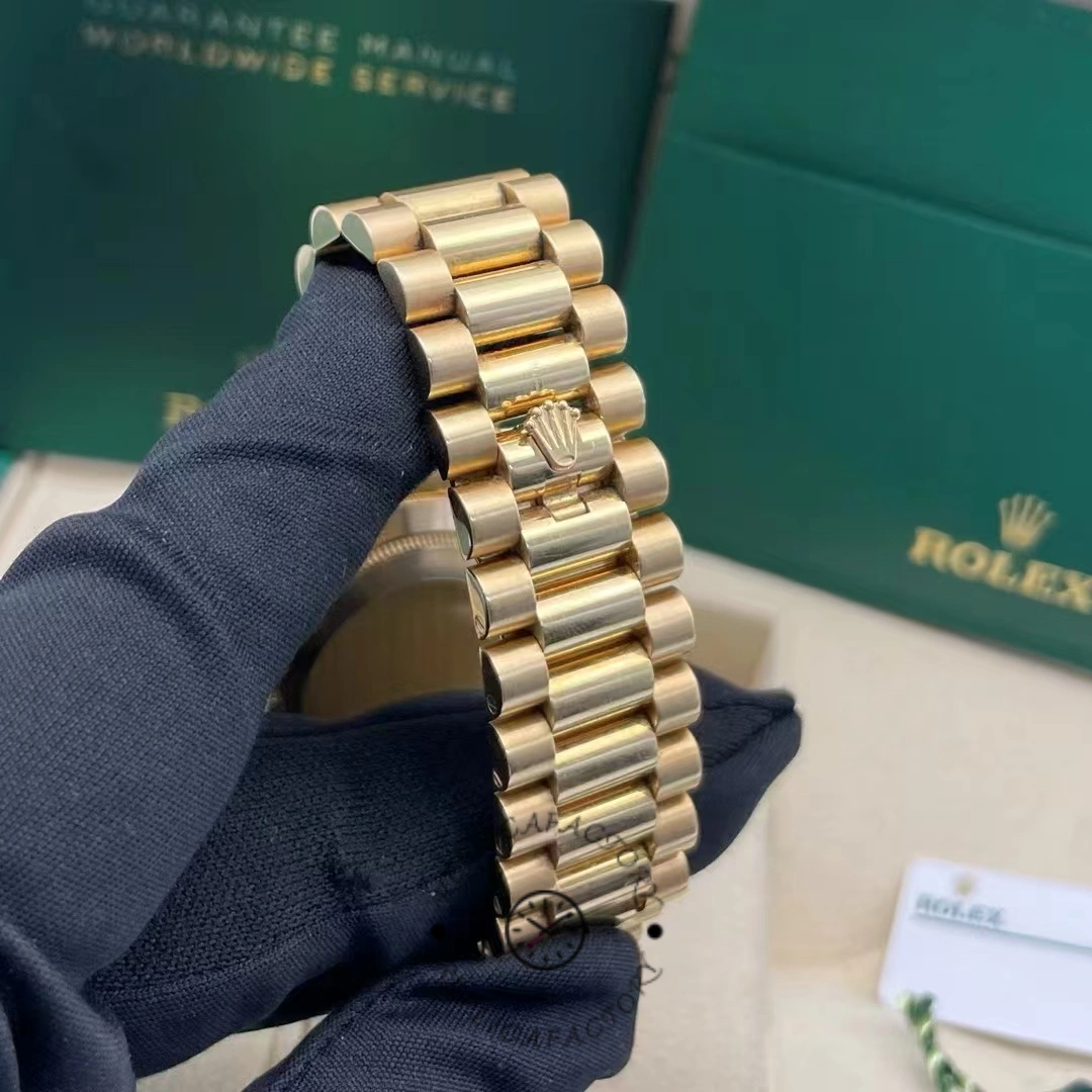 Rolex Day Date 40 Yellow Gold Champagne Dial m228238 0005