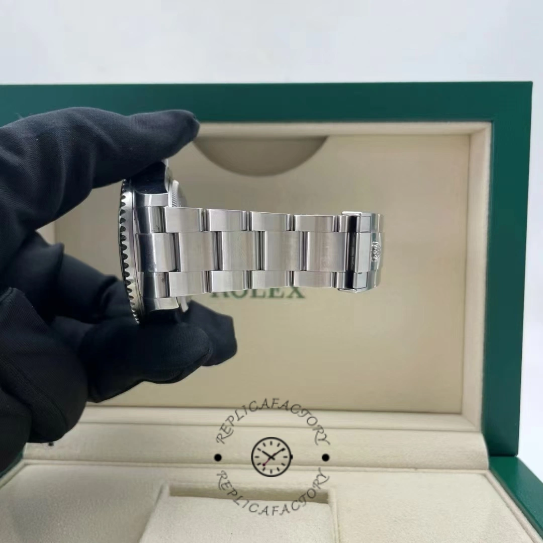 Rolex Sea-Dweller Deepsea 116660