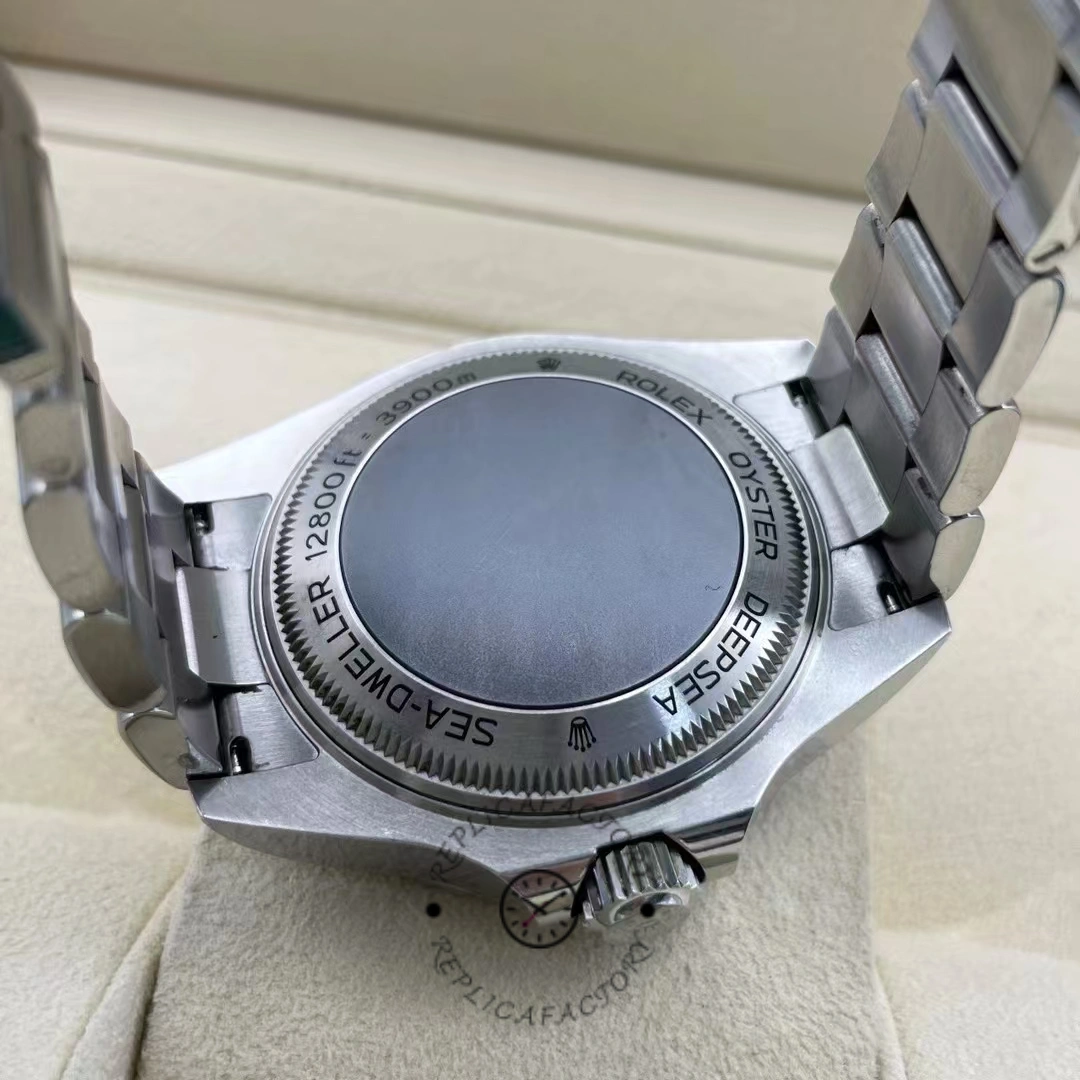 Rolex Sea-Dweller Deepsea 116660