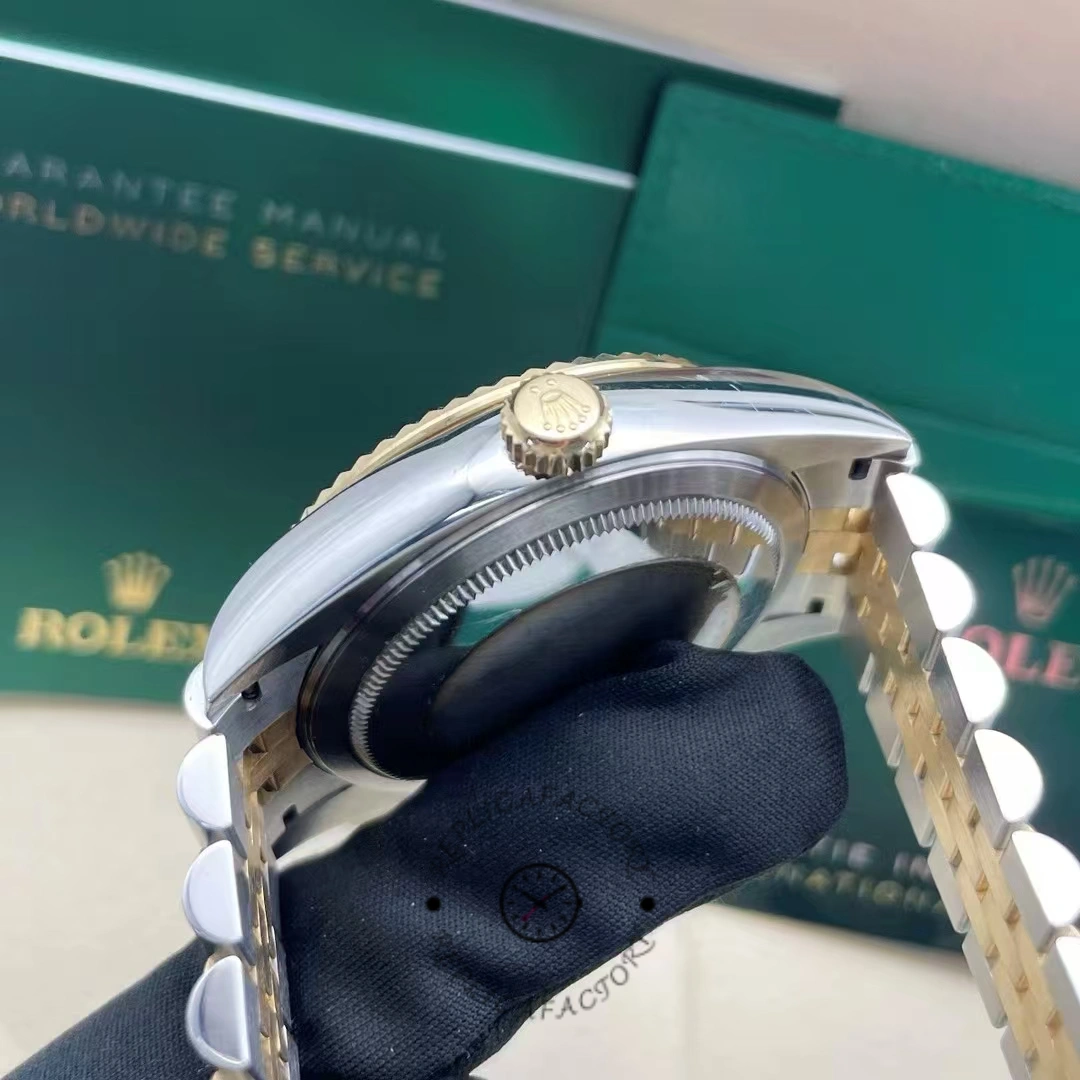 Rolex Sky-Dweller 326933 Stainless Steel Yellow Gold Black Dial 42MM Mens Replica Watch