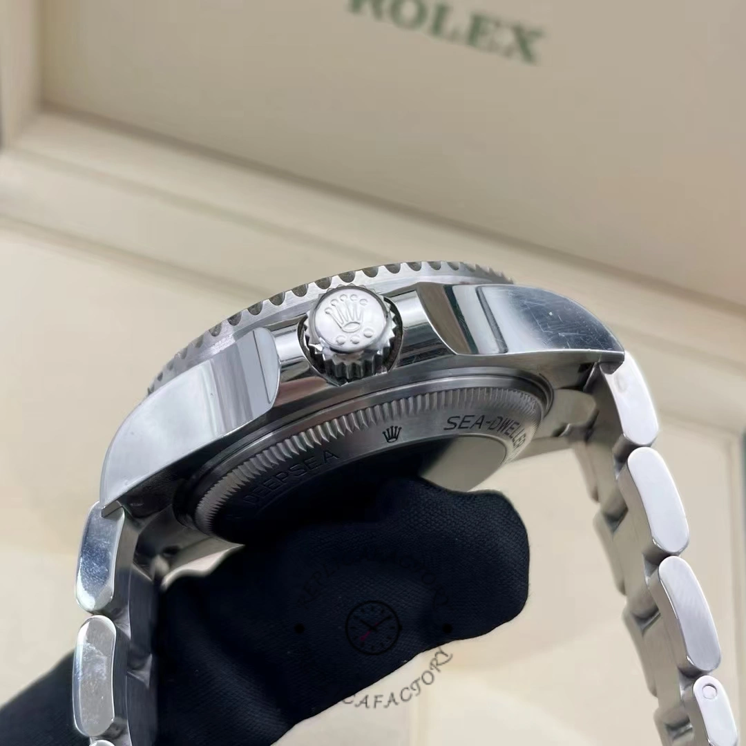 Rolex Sea-Dweller Deepsea 116660