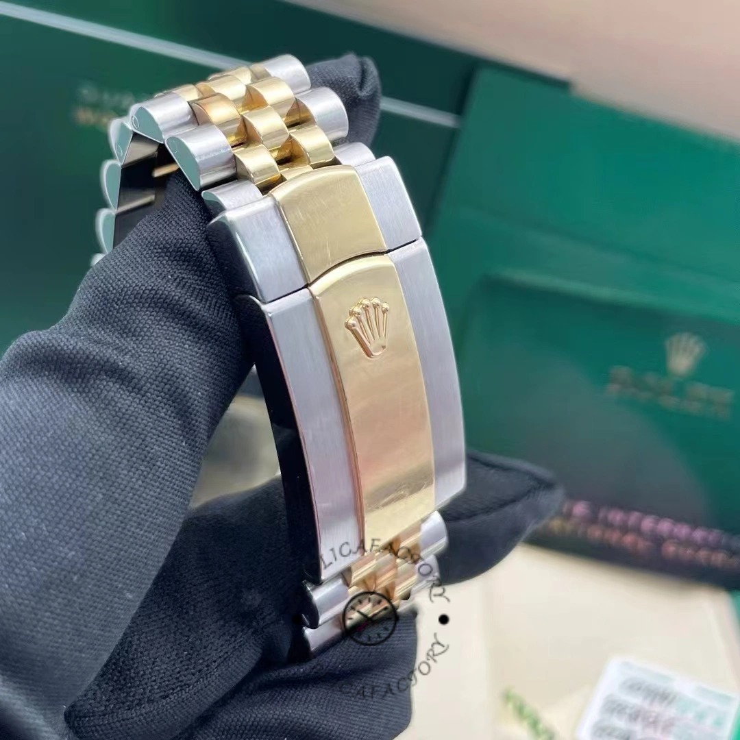 Rolex Sky-Dweller 326933 Stainless Steel Yellow Gold Black Dial 42MM Mens Replica Watch