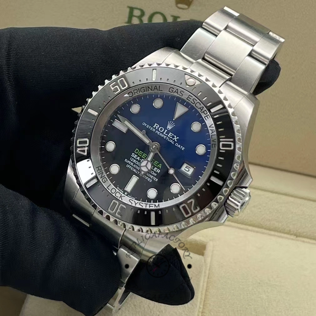 Rolex Sea-Dweller Deepsea 116660