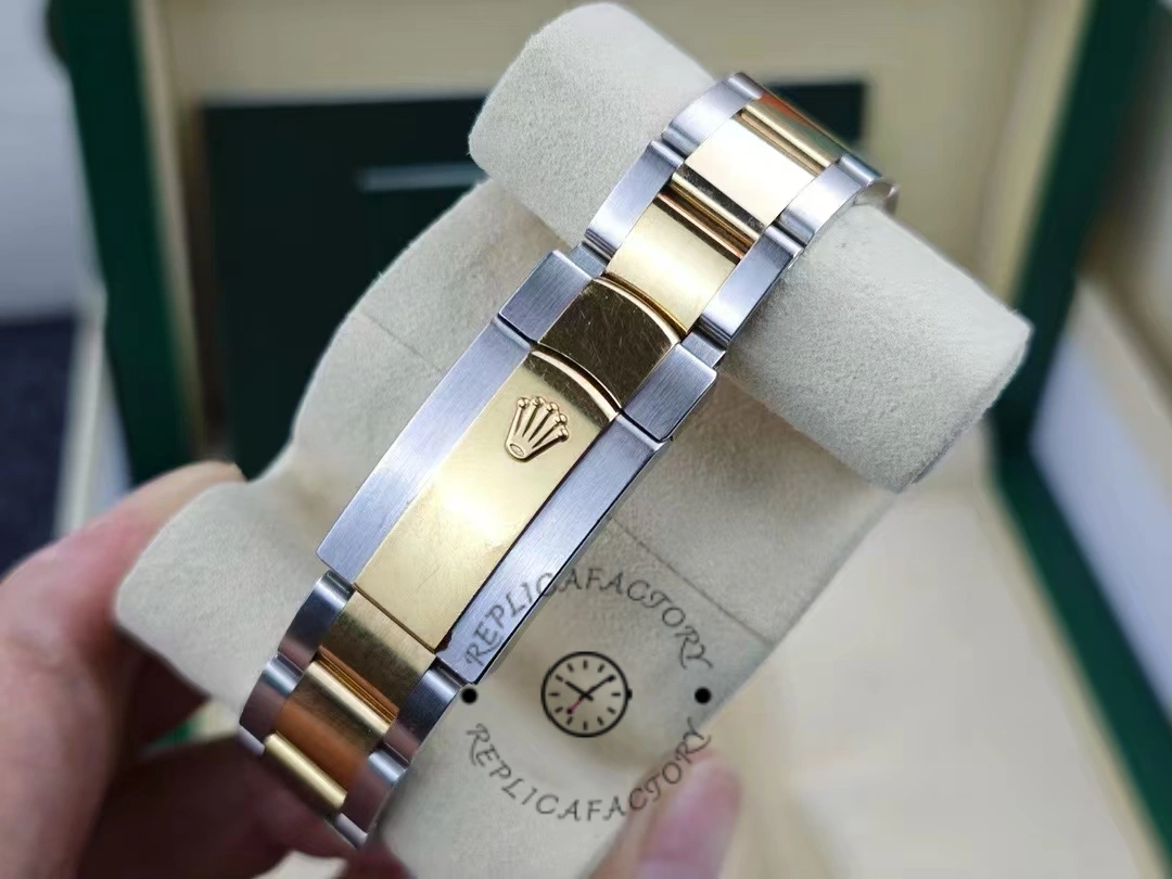 Rolex Datejust 126333 0009 Champagne Index Oyster 41mm Two Tone Steel