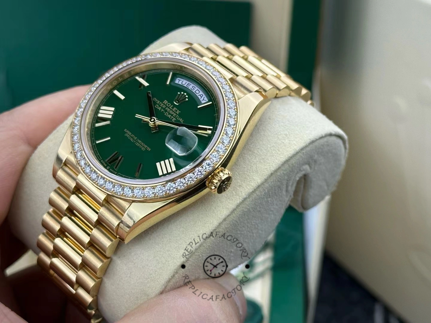 Rolex Day Date 40 18K Yellow Gold Green Dial Diamond Bezel M228348RBR 0040 Men's Watch