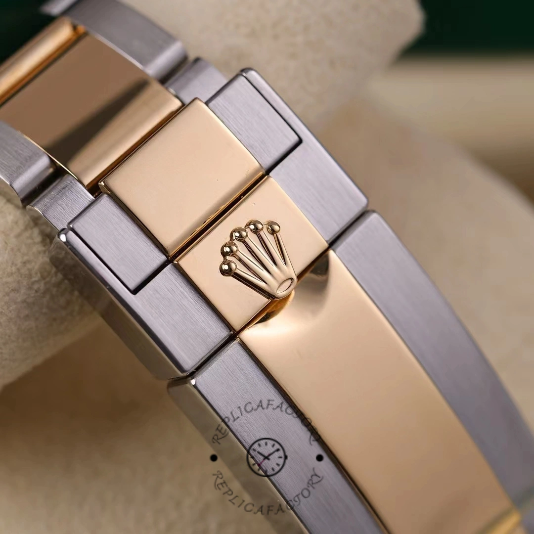 Rolex Daytona Black Dial Two Tone Oyster 116503 40mm Men's Watch