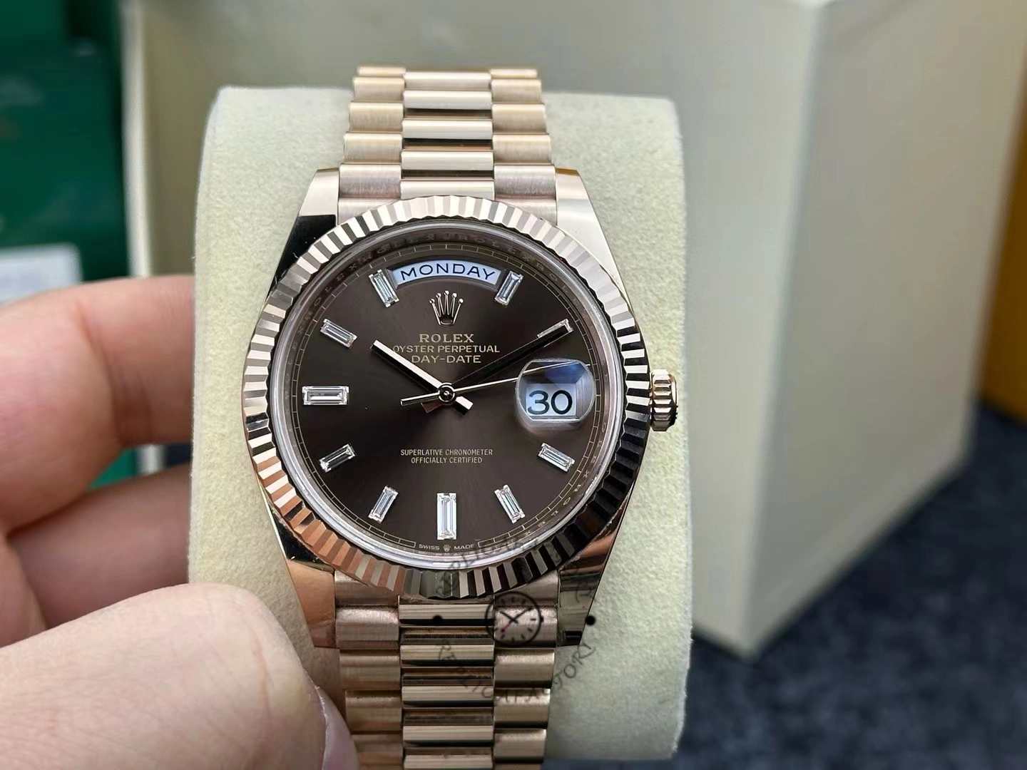 Rolex Day Date 40MM m228235 0003
