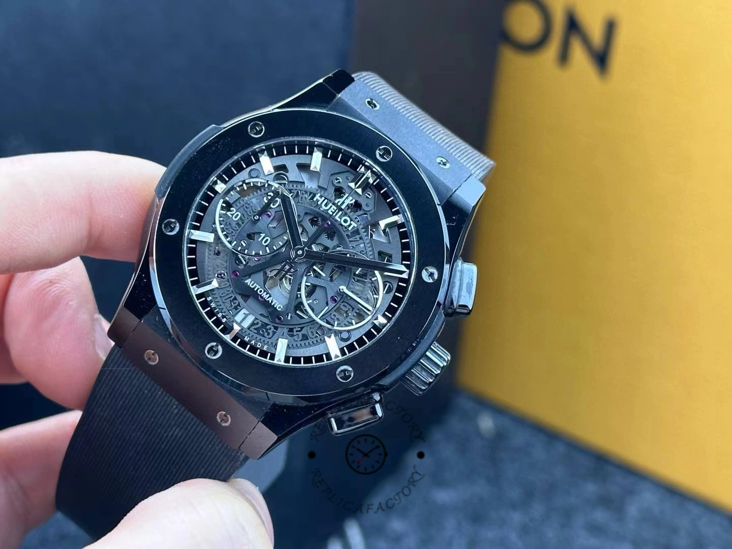 Hublot Classic Fusion 525.CM.0170.RX 45MM