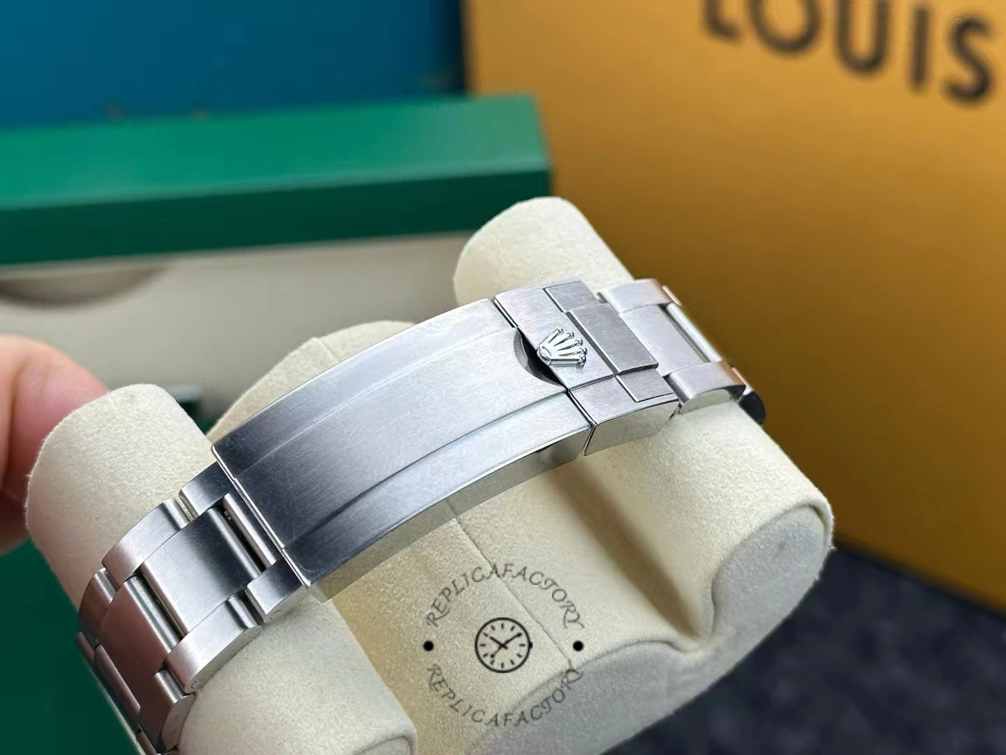 Replica Rolex Submariner 126610LV