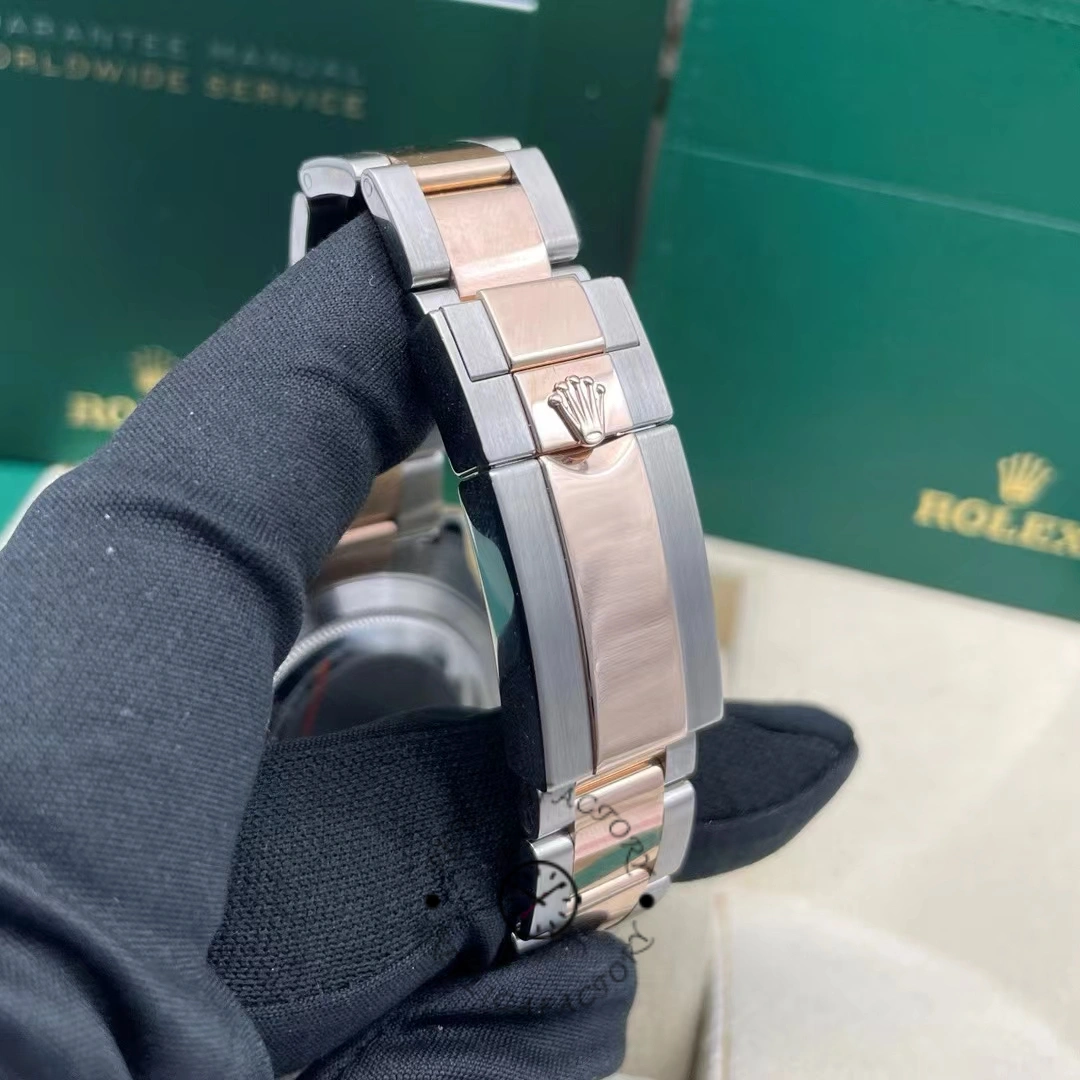 Rolex Yacht-Master 126621 EverRose Gold Black Dial 40MM Mens Replica Watch