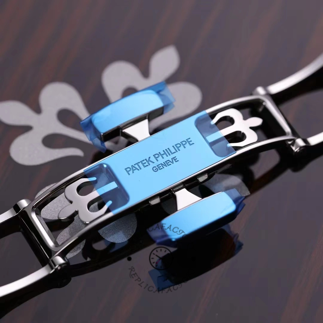 Replica Patek Philippe Aquanaut 5267 200A 011 Watch For Sale