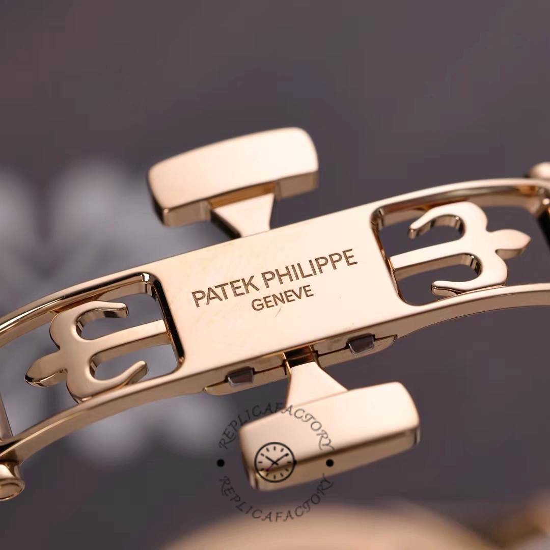 Replica Patek Philippe Aquanaut Rose Gold White Dial 5068R 010 36mm Lady Watch