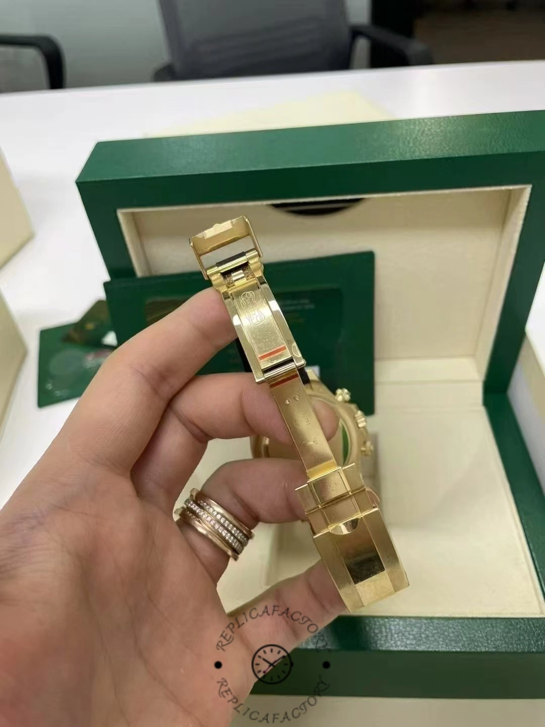 Replica Rolex Cosmograph Daytona 126518LN