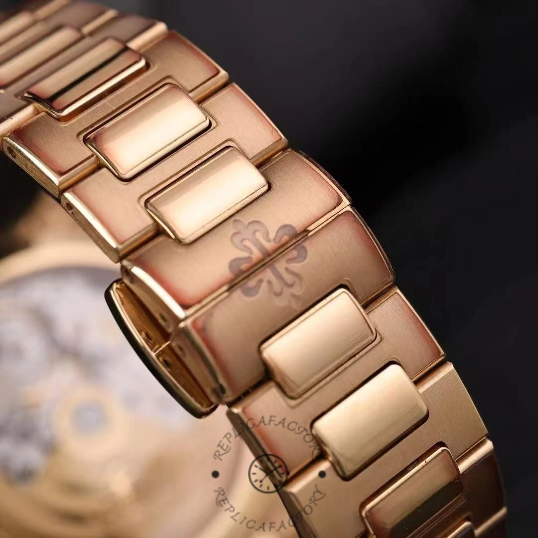 Replica Patek Philippe Nautilus 7118 1200R 001