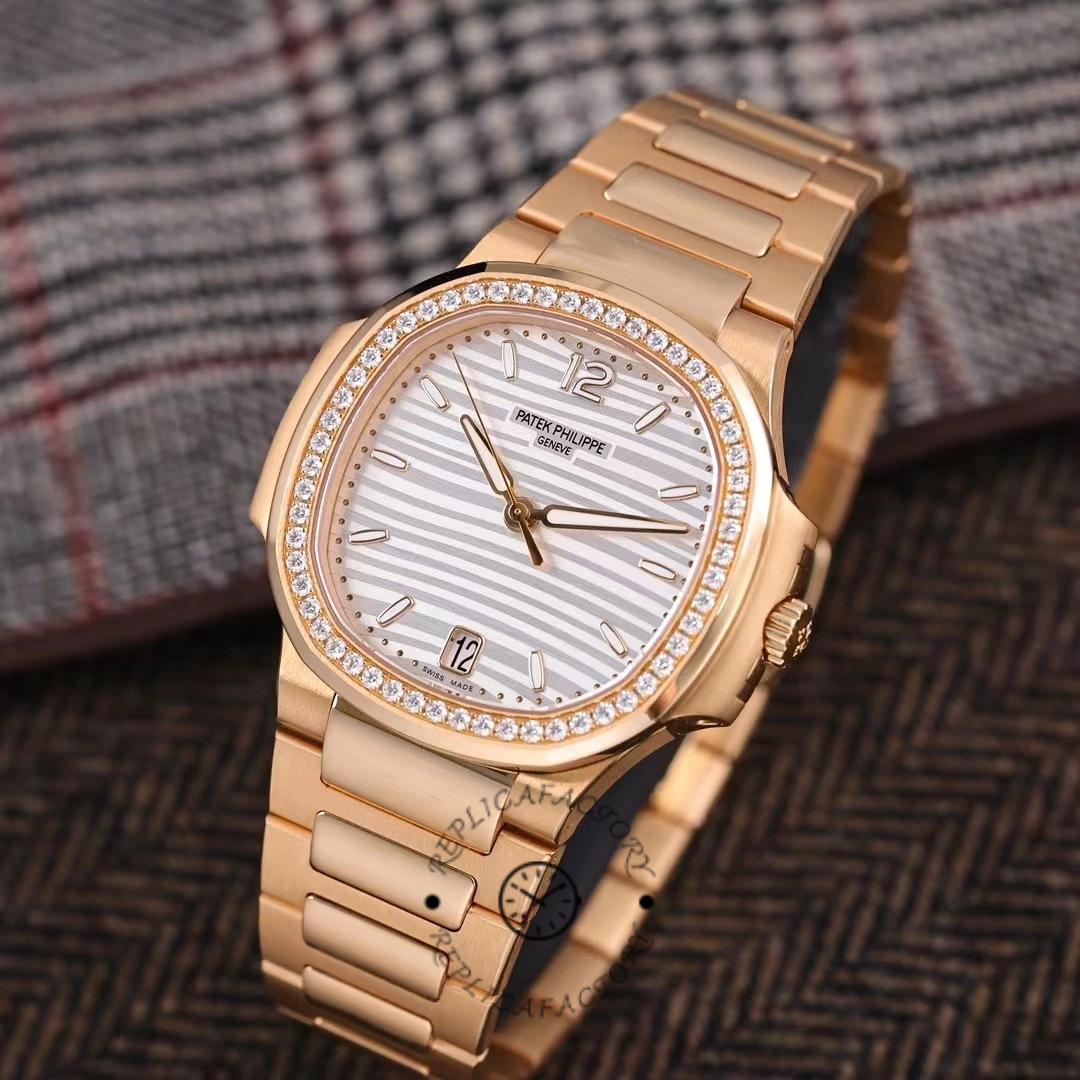 Replica Patek Philippe Nautilus 7118 1200R 001 Watch