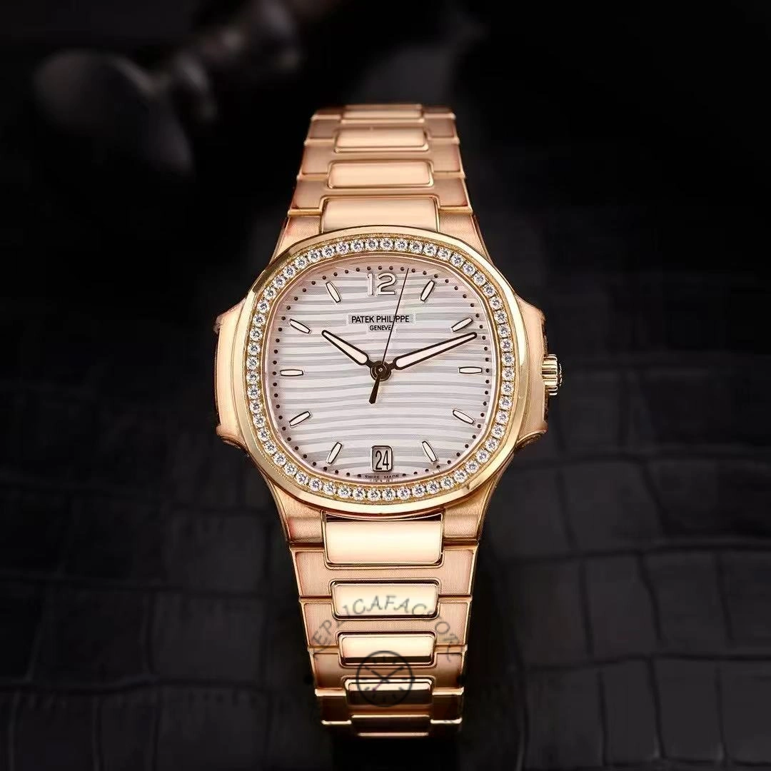Replica Patek Philippe Nautilus 7118 1200R 001