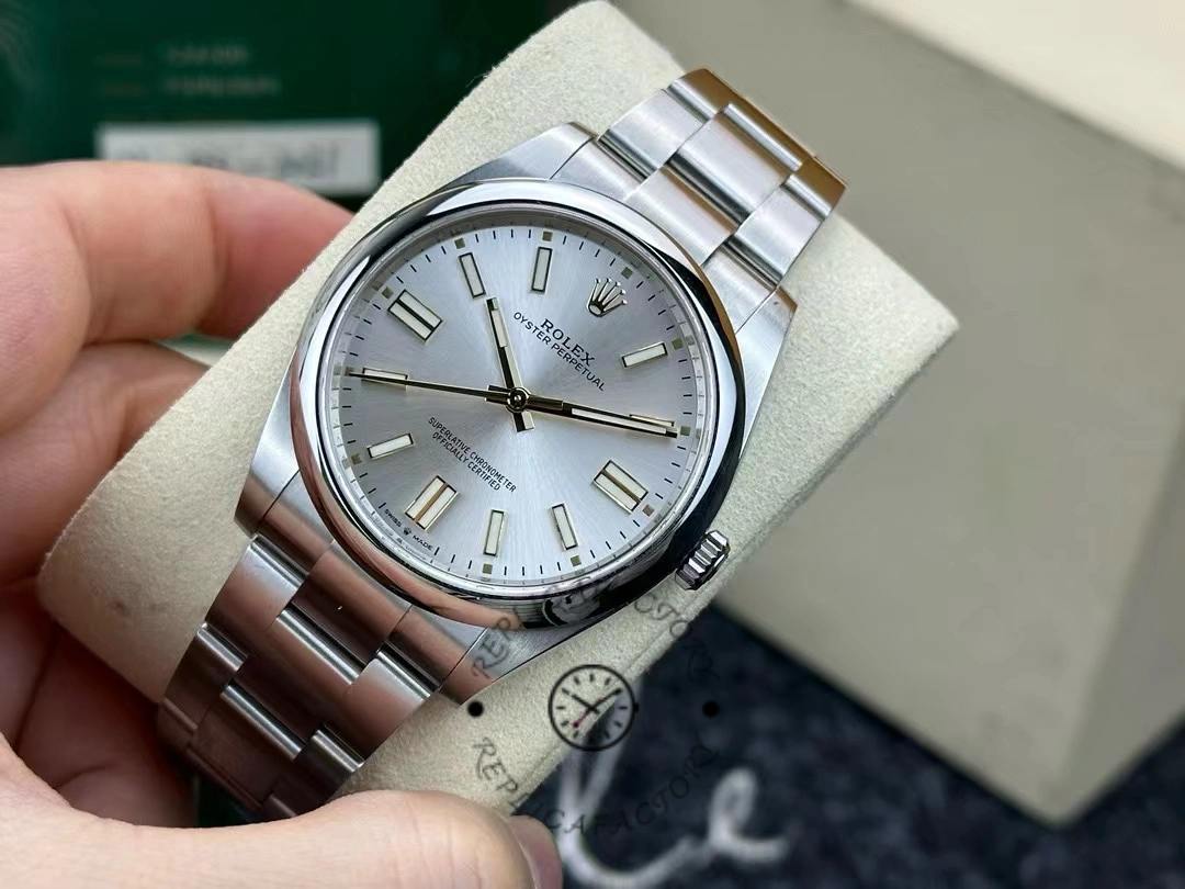 Rolex Oyster Perpetual 41 Silver Dial Steel M124300 0001 Men's Watch