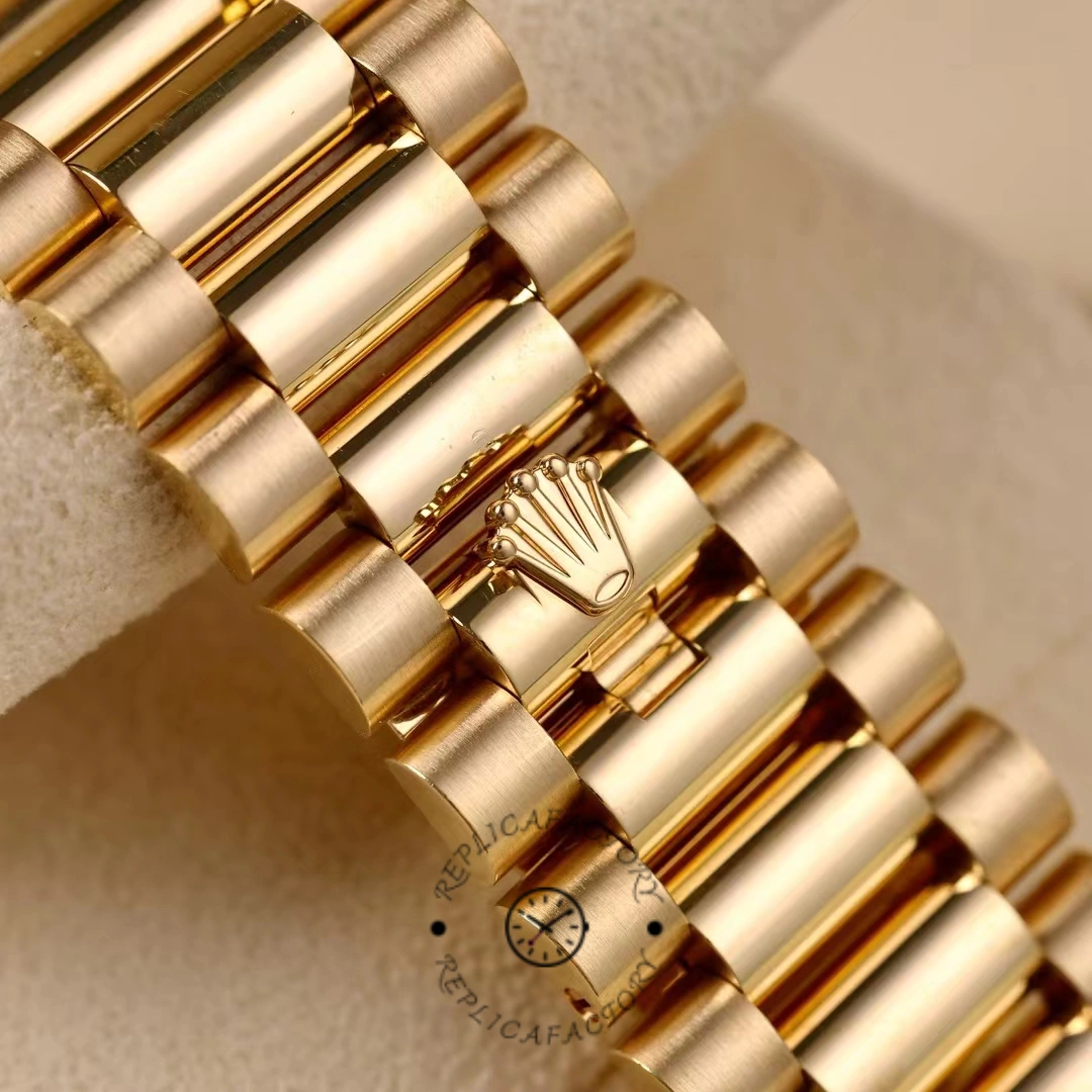 Rolex Day Date 40mm Yellow Gold President Black Dial m228238 0067