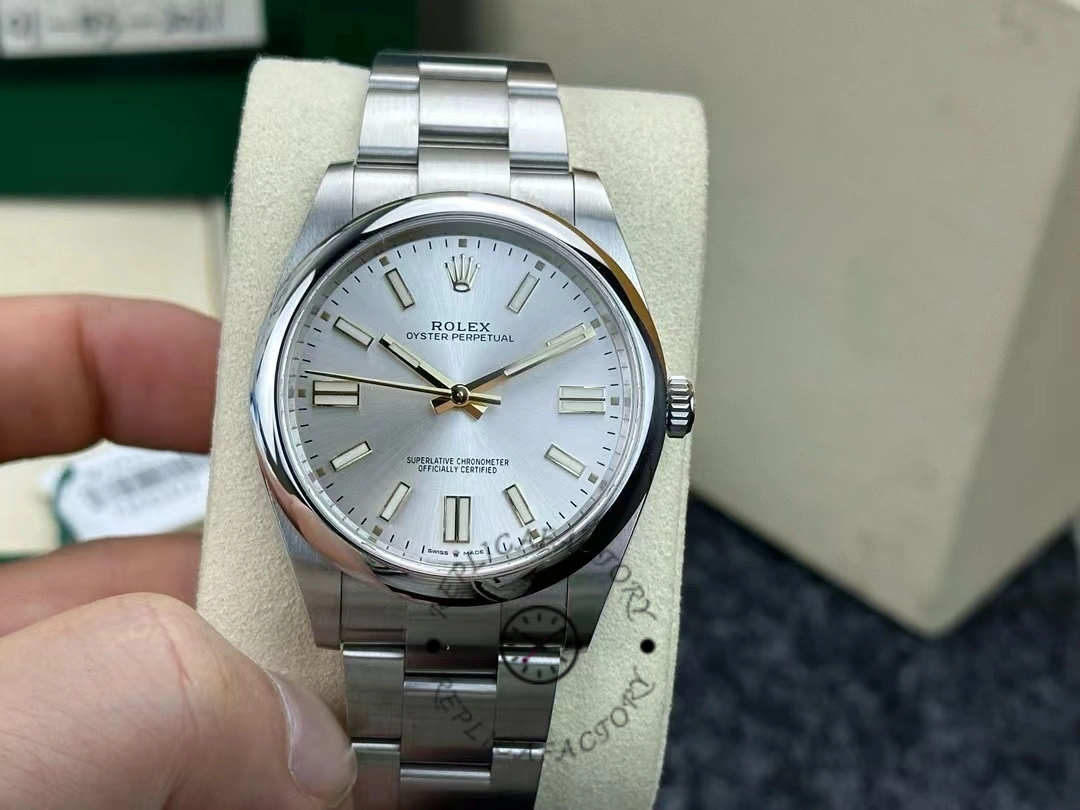 Rolex Oyster Perpetual 41 Silver Dial Steel M124300 0001 Men's Watch