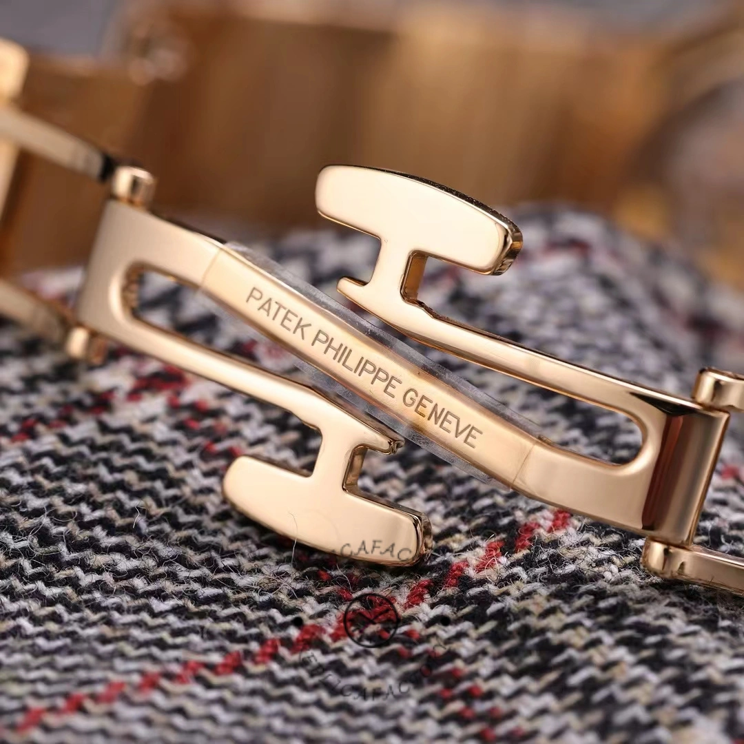 Replica Patek Philippe Nautilus 7118 1200R 001 Watch