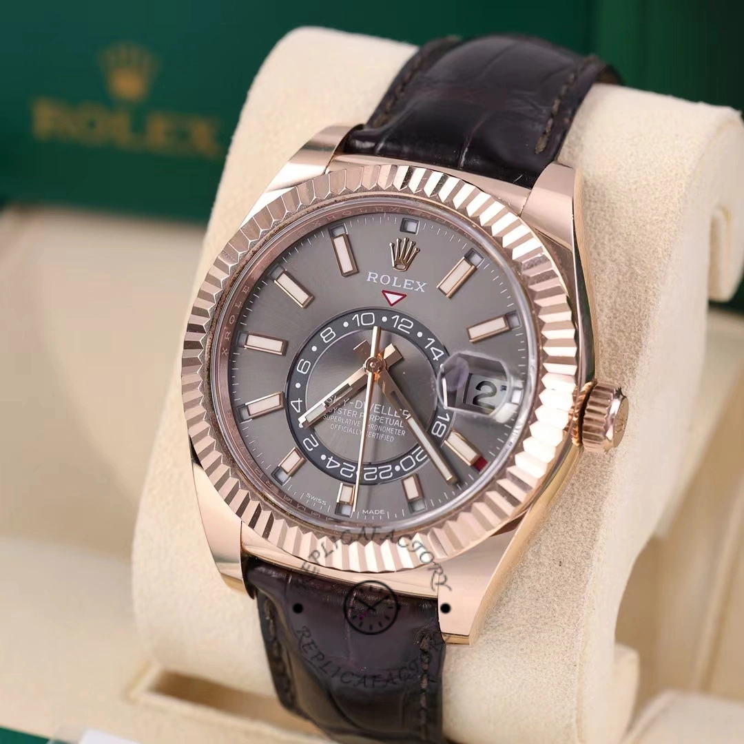 Rolex Sky-Dweller 326135