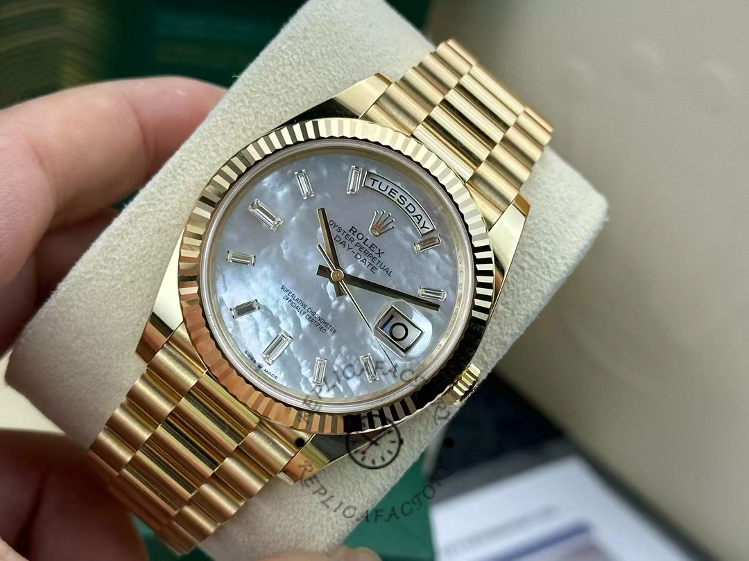 Rolex Day Date Oyster 40 mm Yellow Gold President Mother of Pearl Diamond Dial M228238 0071