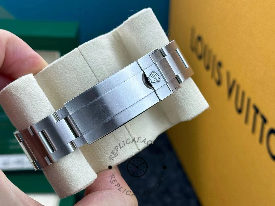 Rolex Submariner 126610LN 0001