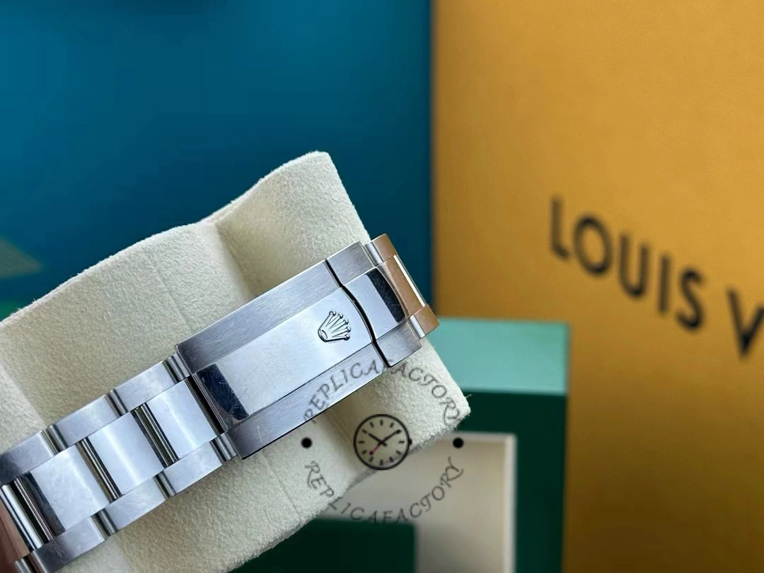 Rolex Sky-Dweller 326934 Stainless Steel White Dial 42MM Replica Watch