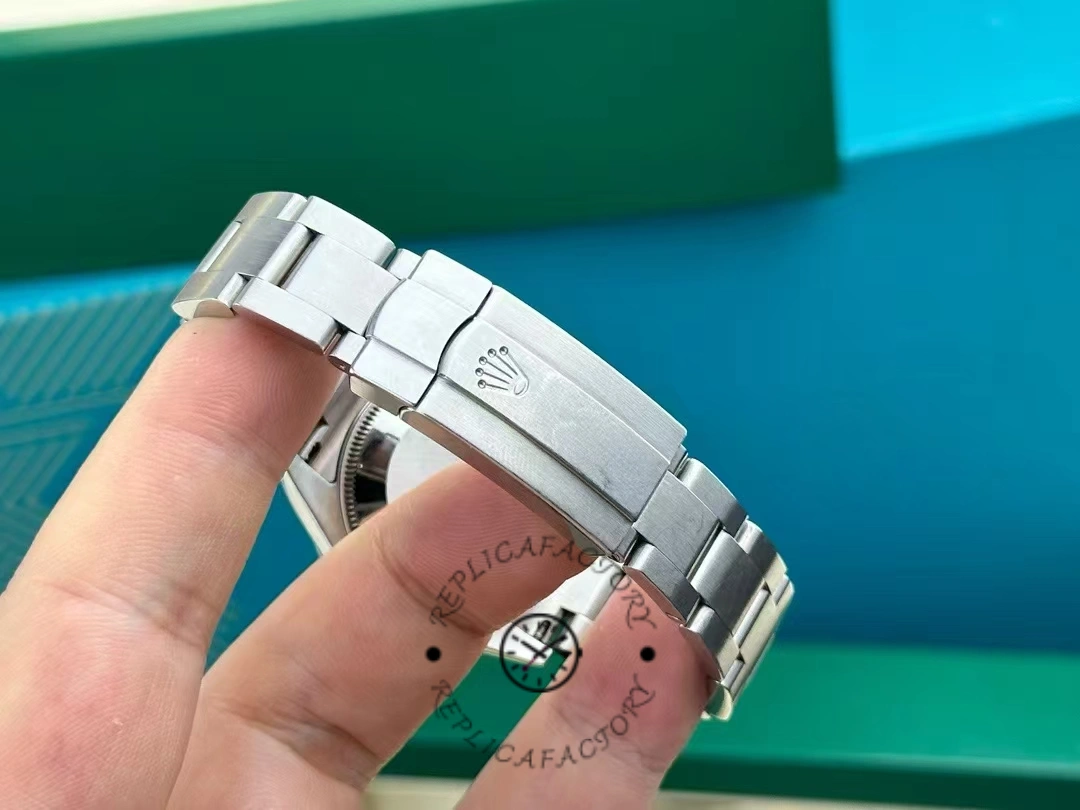 Rolex Oyster Perpetual 177200 Grape Red Dial 31mm Lady Replica Watch