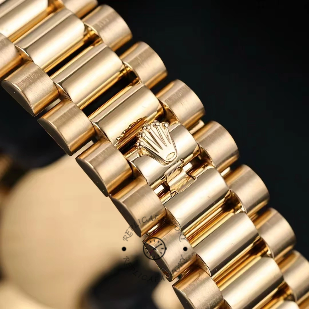 Rolex Day-Date 118238 Yellow Gold Diamond Champagne Dial 36mm Unisex Replica Watch