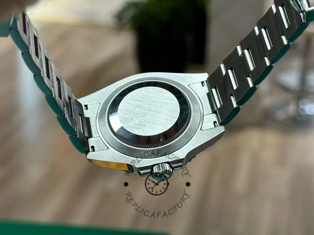 Rolex Submariner 41mm Oyster Perpetual Submariner Date 126610LN