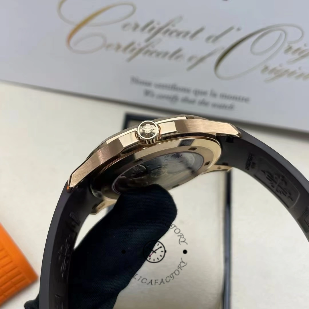 Replica Patek Philippe Aquanaut 5167R 001