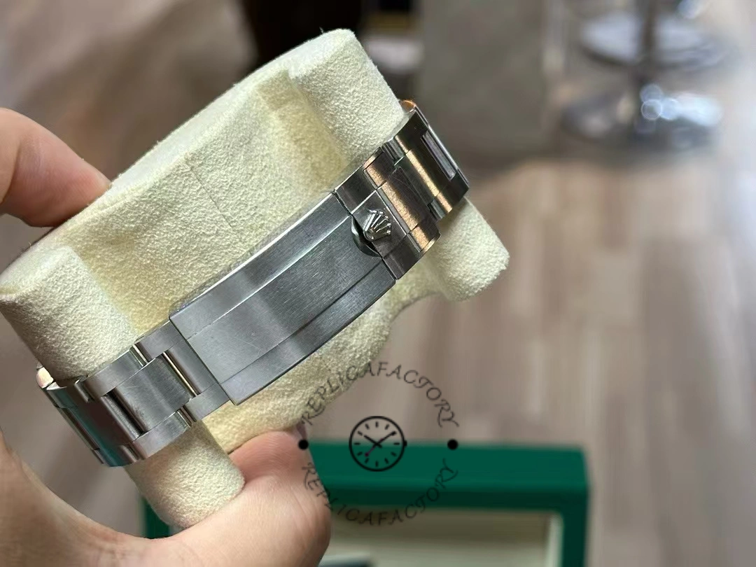 Rolex Submariner 41mm Oyster Perpetual Submariner Date 126610LN