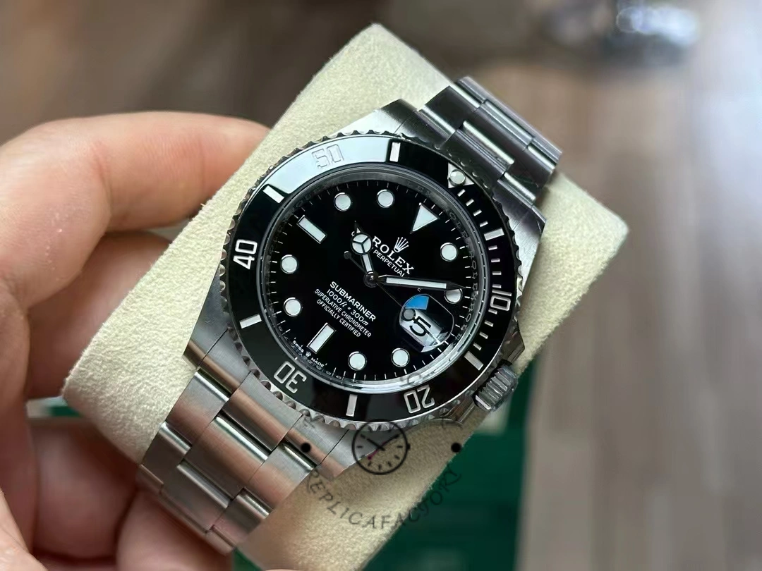 Rolex Submariner 41mm Oyster Perpetual Submariner Date 126610LN