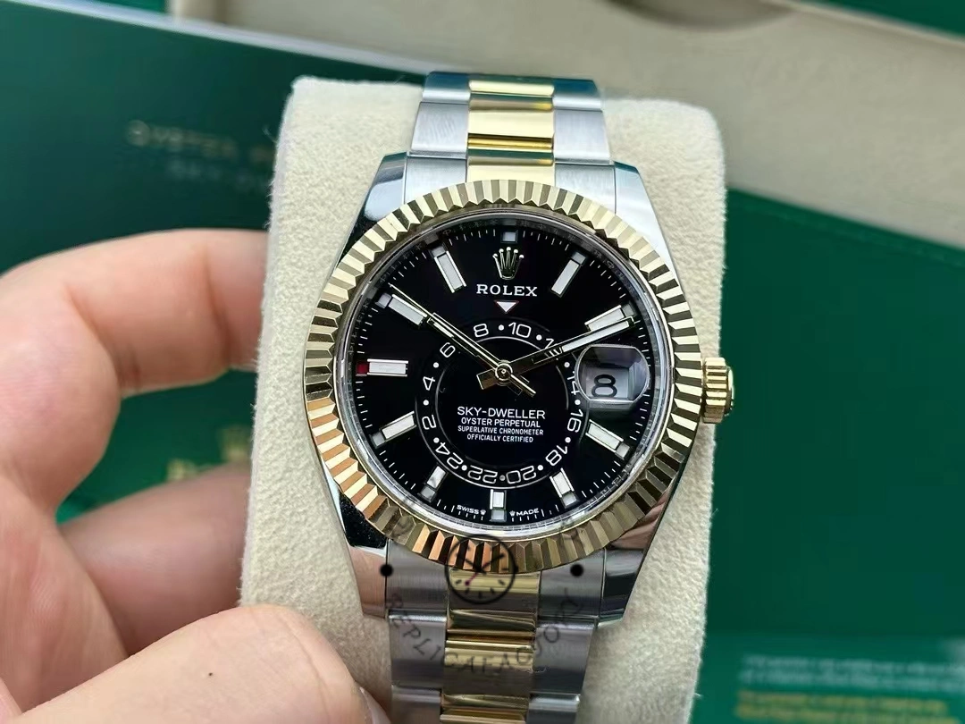 Rolex Sky Dweller 42 Yellow Rolesor Black Dial Oyster M336933 0003
