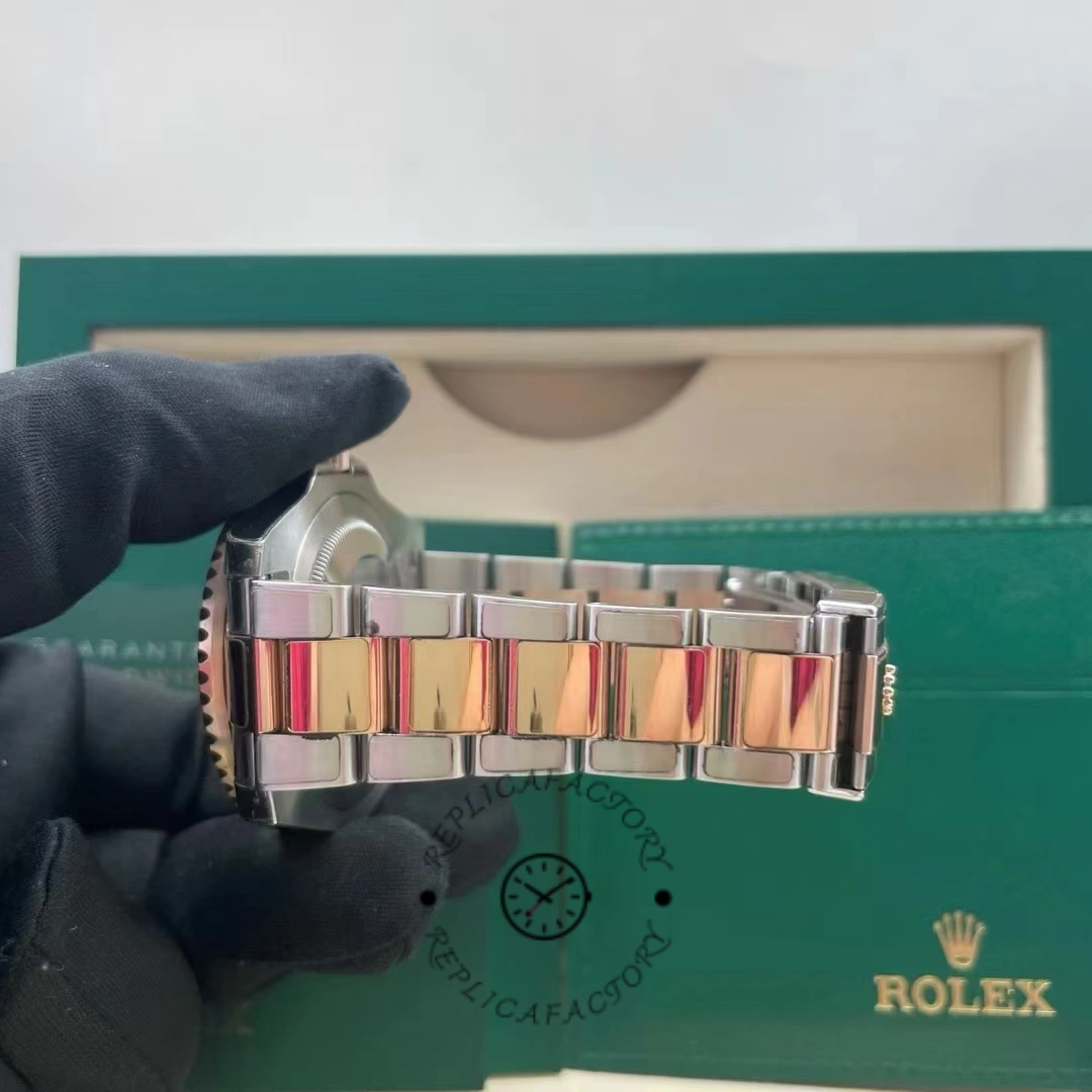 Rolex GMT-Master II 126711CHNR