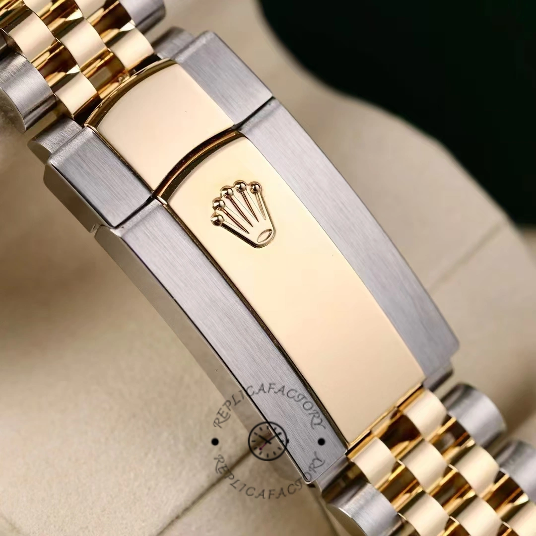 Rolex Datejust 126233 Champagne Diamond Dial Fluted Bezel 36MM Unisex Replica Watch