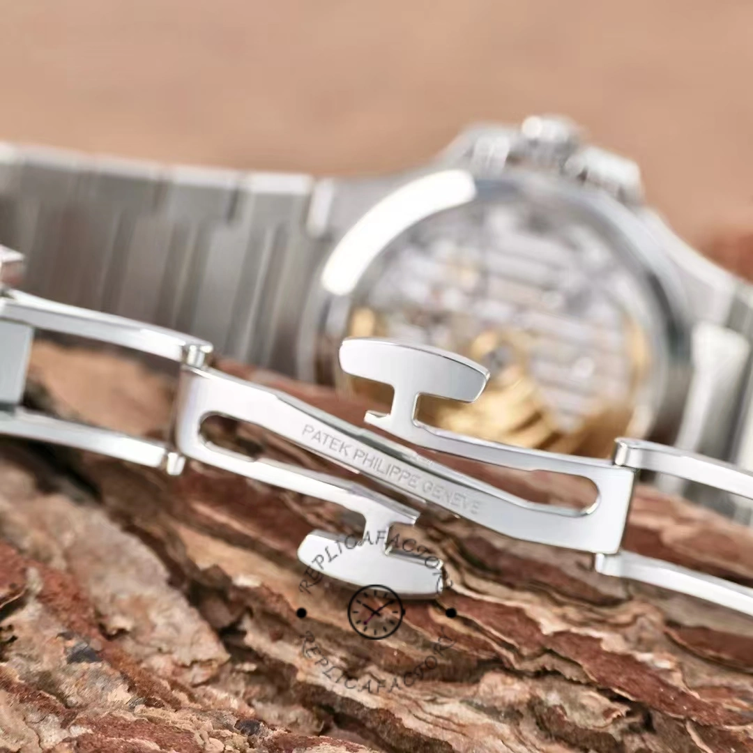 Replica Patek Philippe Nautilus 7118 1200A 011