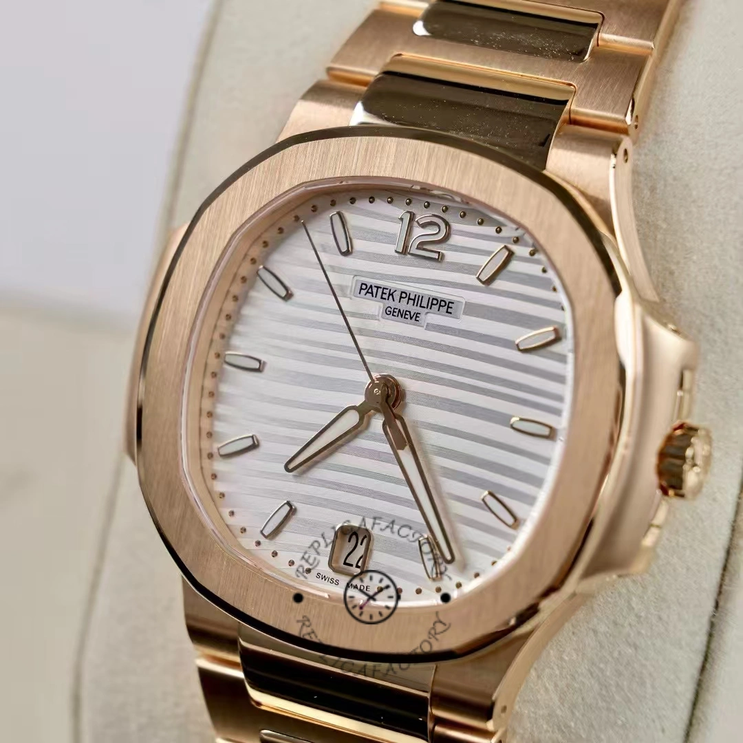 Replica Patek Philippe Nautilus 7118 1R 001 40mm Mens Watch