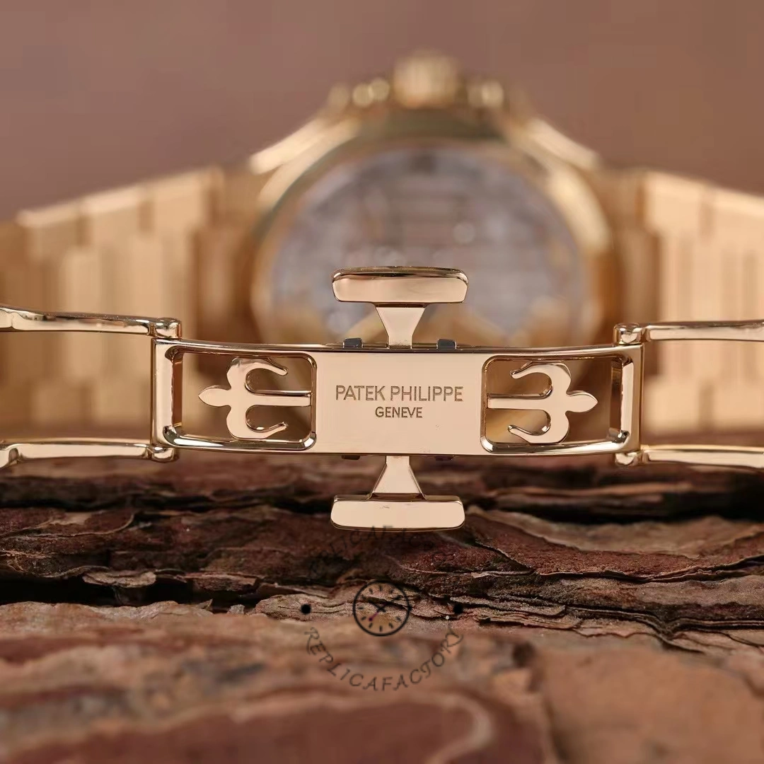 Replica Patek Philippe Nautilus 7118 1R 010 40mm Mens Watch