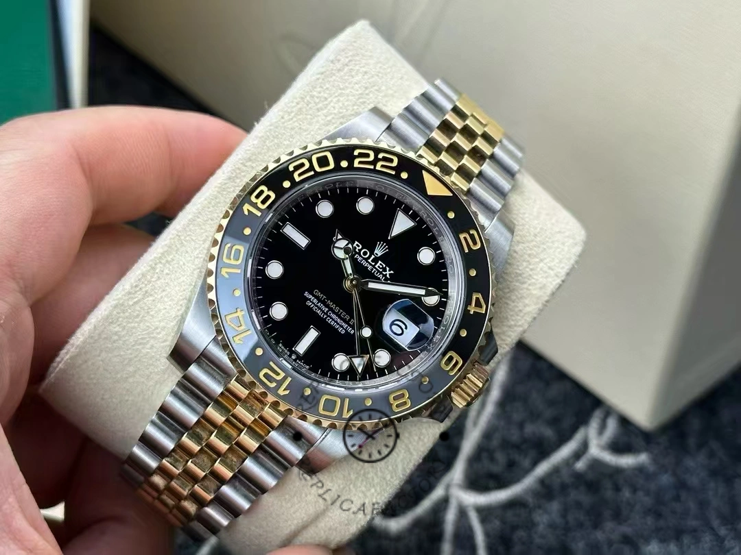 Rolex GMT Master II Black Dial Steel 18kt Yellow Gold 126713GRNR