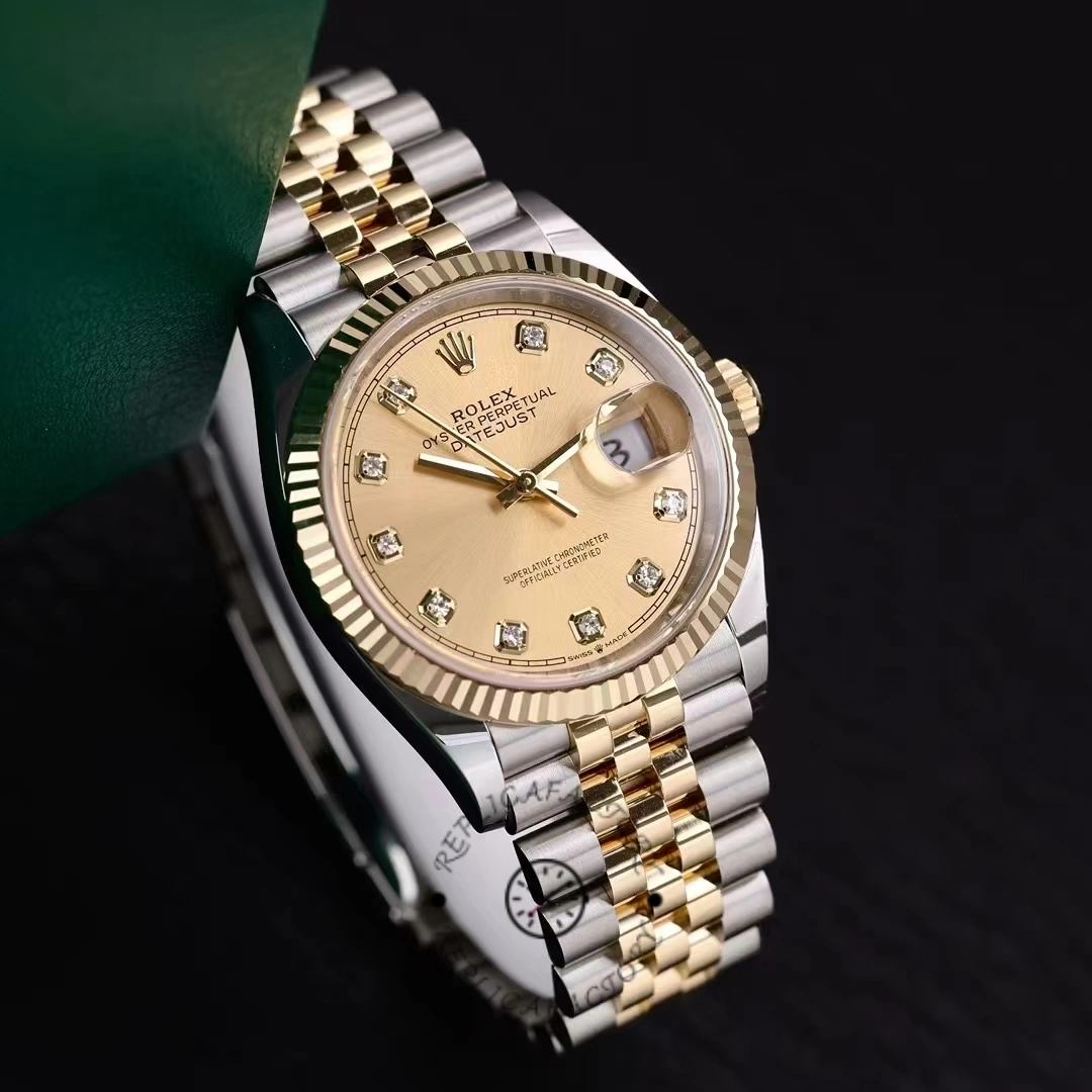 Rolex Datejust 126233 Champagne Diamond Dial Fluted Bezel 36MM Unisex Replica Watch