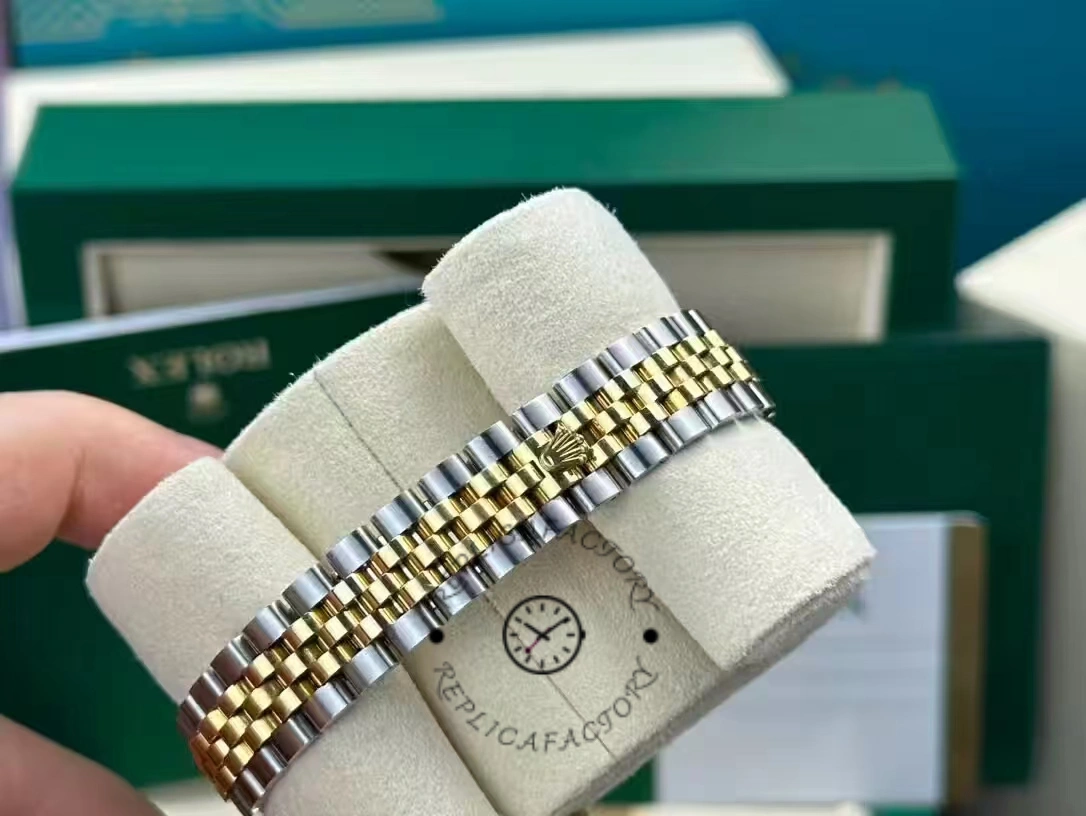 Rolex Datejust 279173 Silver Diamond Dial Fluted Bezel 28mm Lady Replica Watch