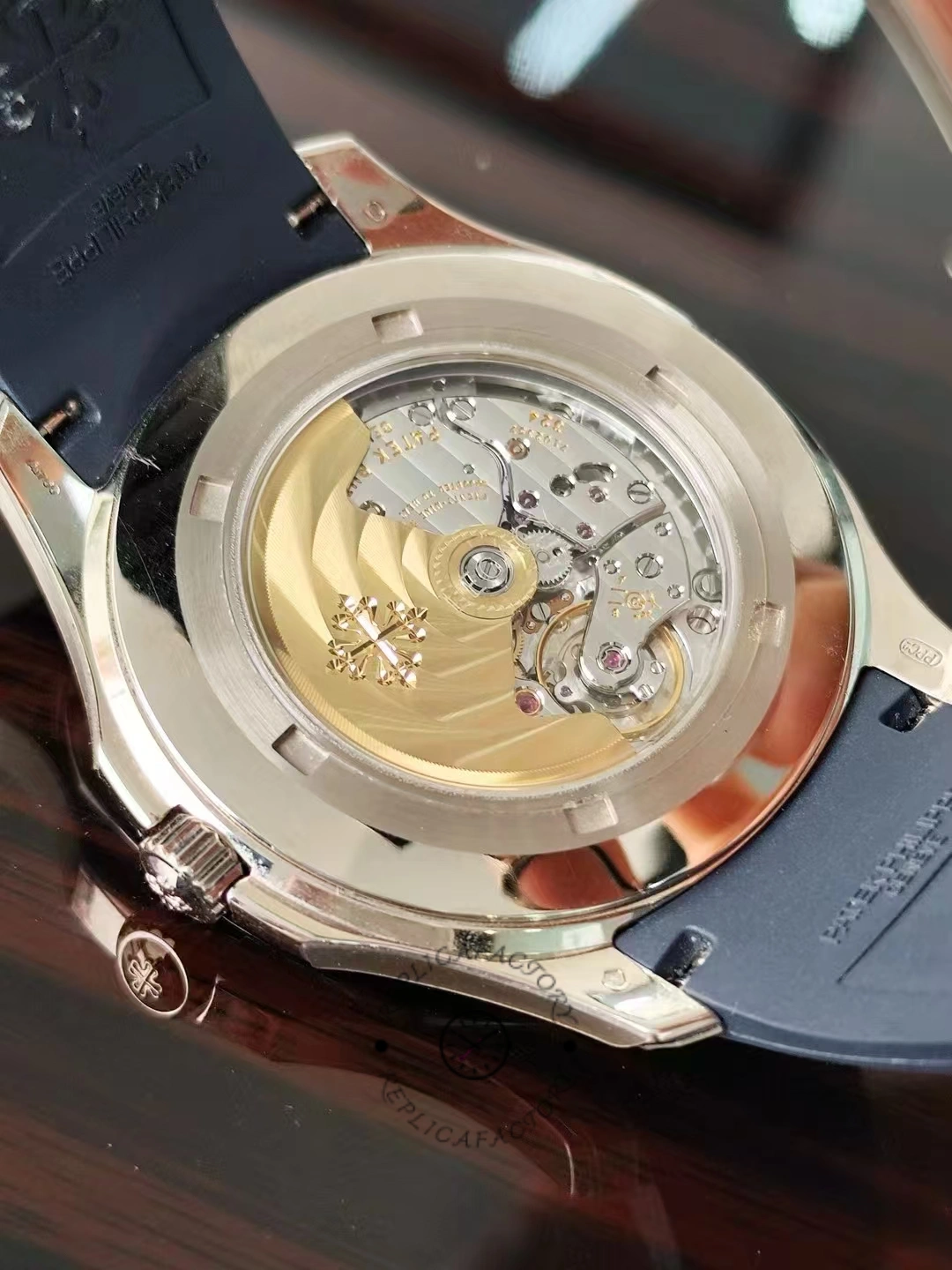 Replica Patek Philippe Aquanaut 5168G 001