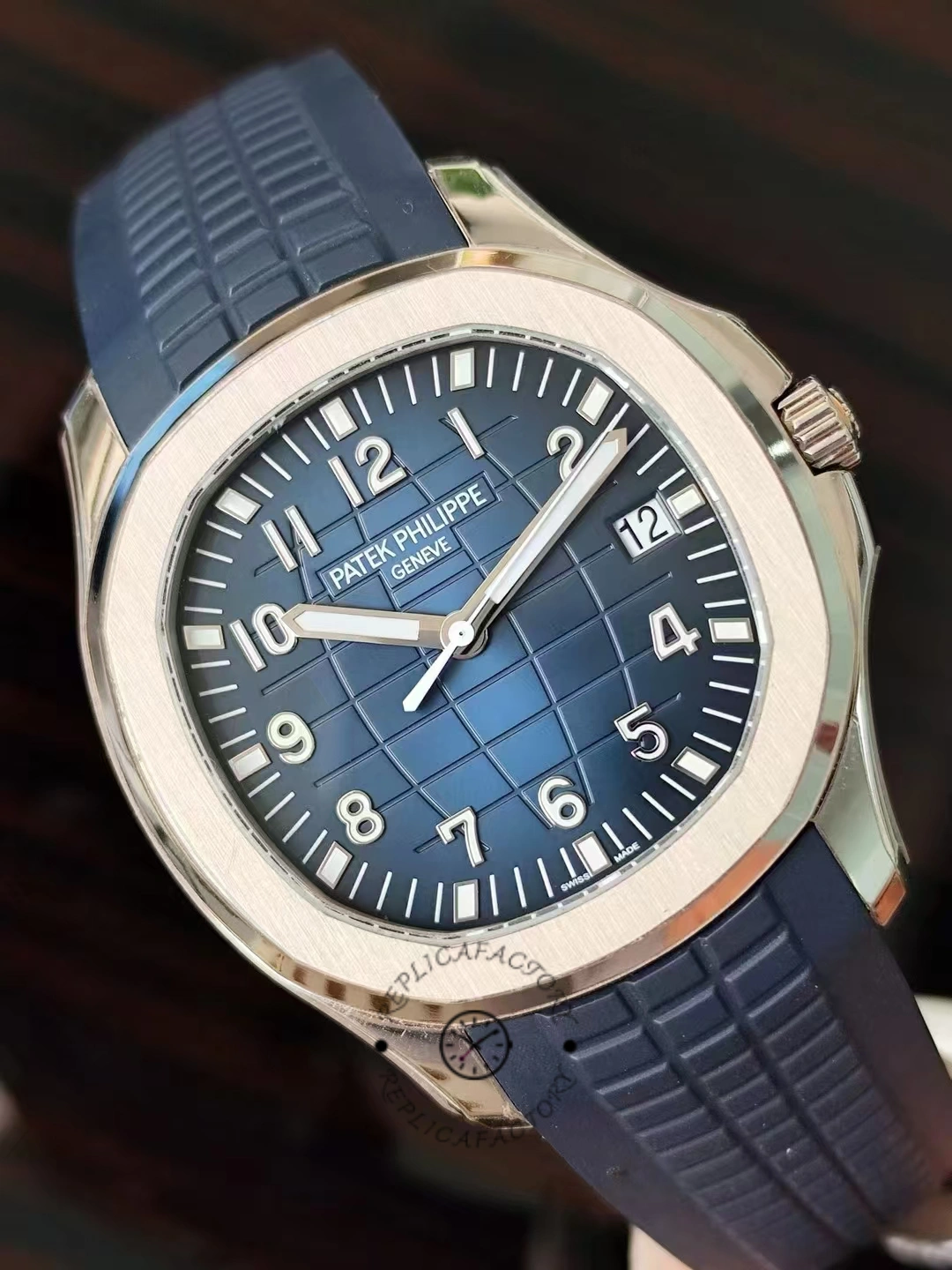 Replica Patek Philippe Aquanaut 5168G 001