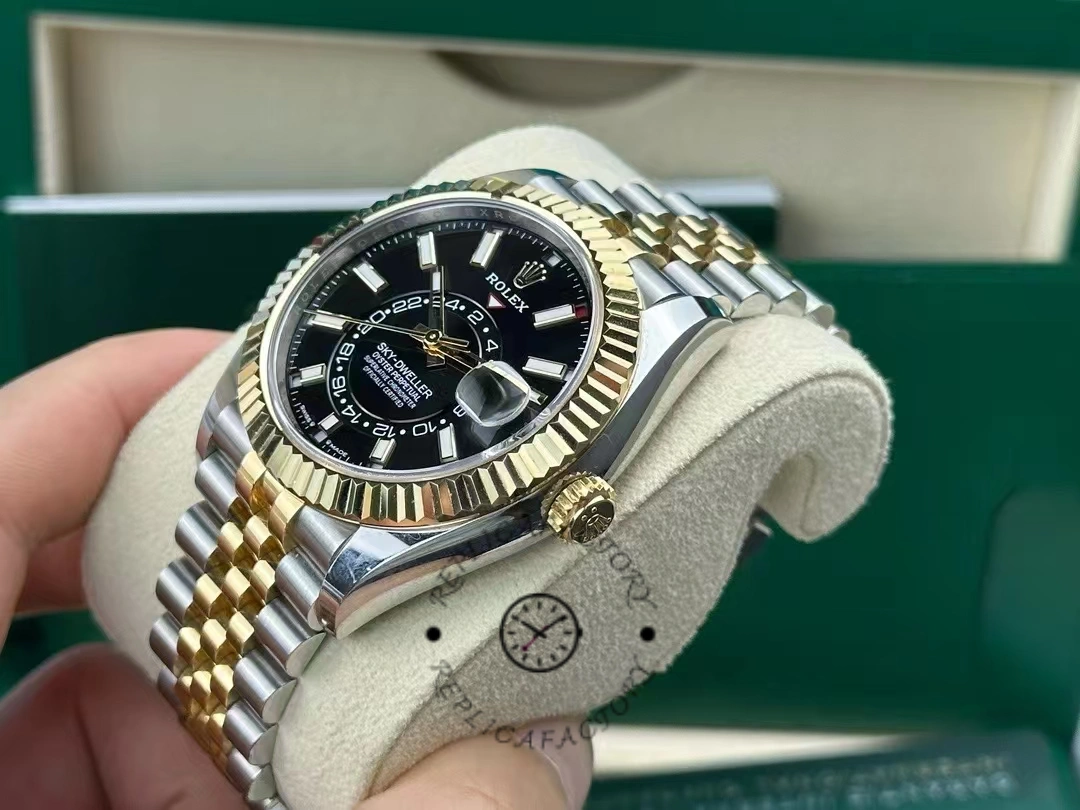 Rolex Sky Dweller 42 Oystersteel and Yellow Gold M336933 0004 Men's Watch