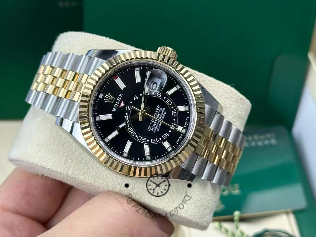 Rolex Sky Dweller 42 Oystersteel and Yellow Gold M336933 0004 Men's Watch