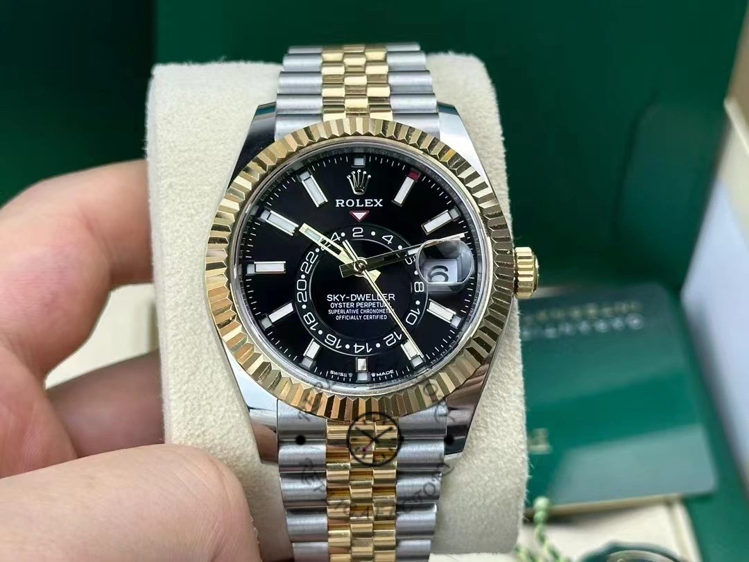 Rolex Sky Dweller 42 Oystersteel and Yellow Gold M336933 0004 Men's Watch