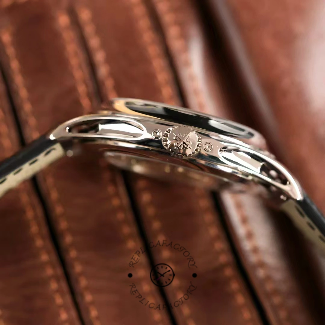 Replica Patek Philippe Complications Annual Calendar White Gold 5205G 010 40mm Mens Watch