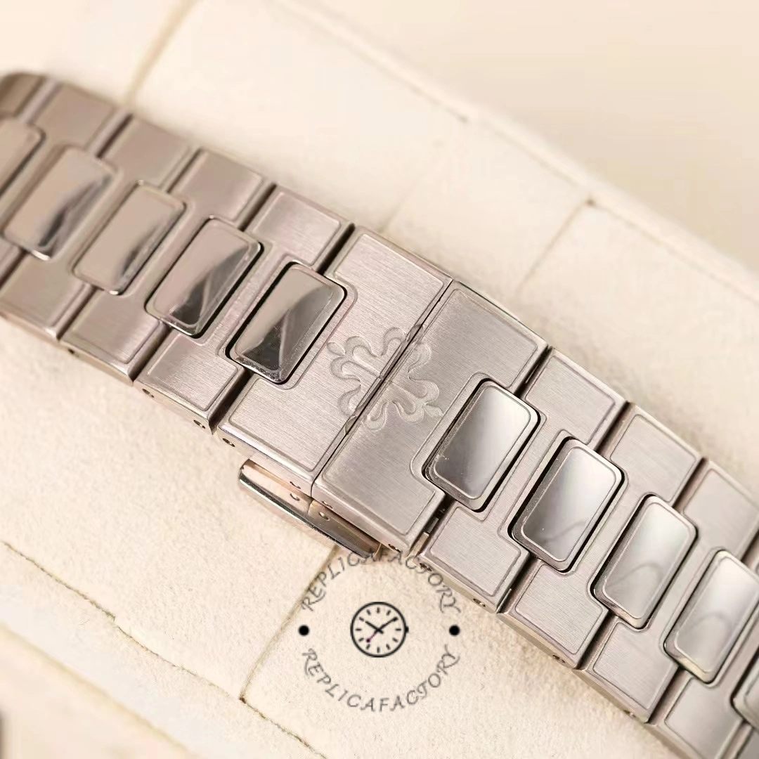 Patek Philippe Nautilus Perpetual Calendar White Gold Blue Dial 5740 1G 001